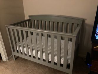 4 in 1 Crib