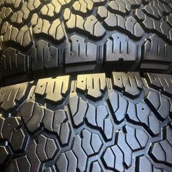 4 275-70R18” GENERAL TIRES $650