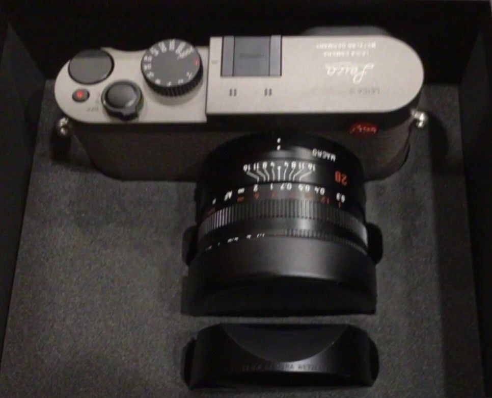 LEICA Q