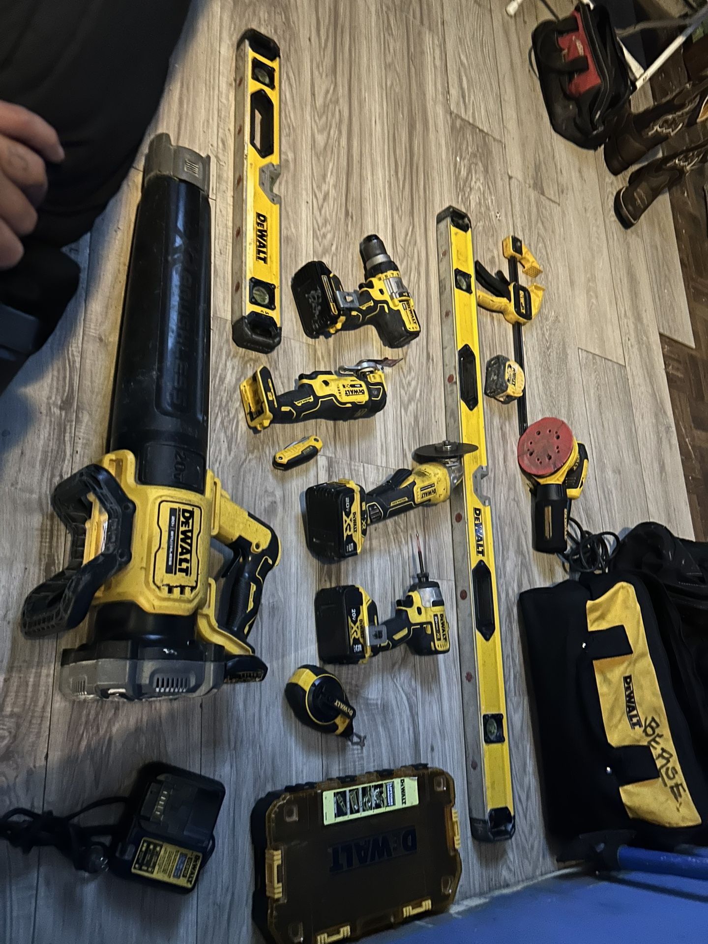 Dewalt Set. Everything For The Low Only Contact If Ready To Buy