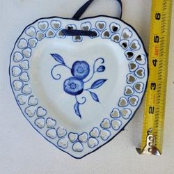 Vintage delft heart wall decor