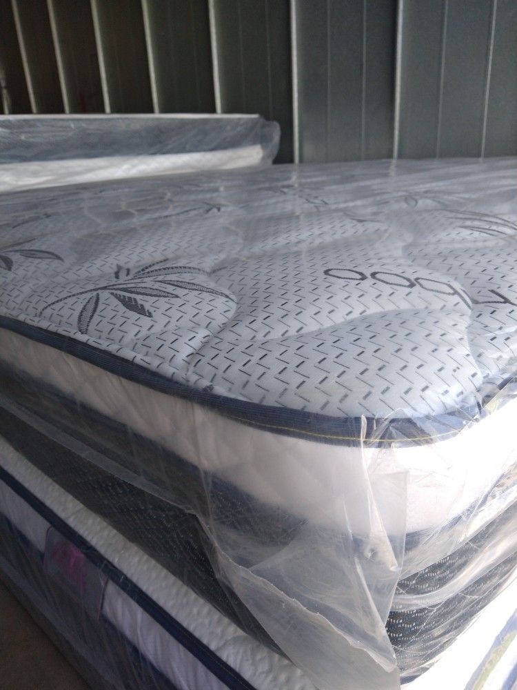 Caliking Set Mattress 12"Thick Pillow Top Orthopedic Brand New With Box Spring