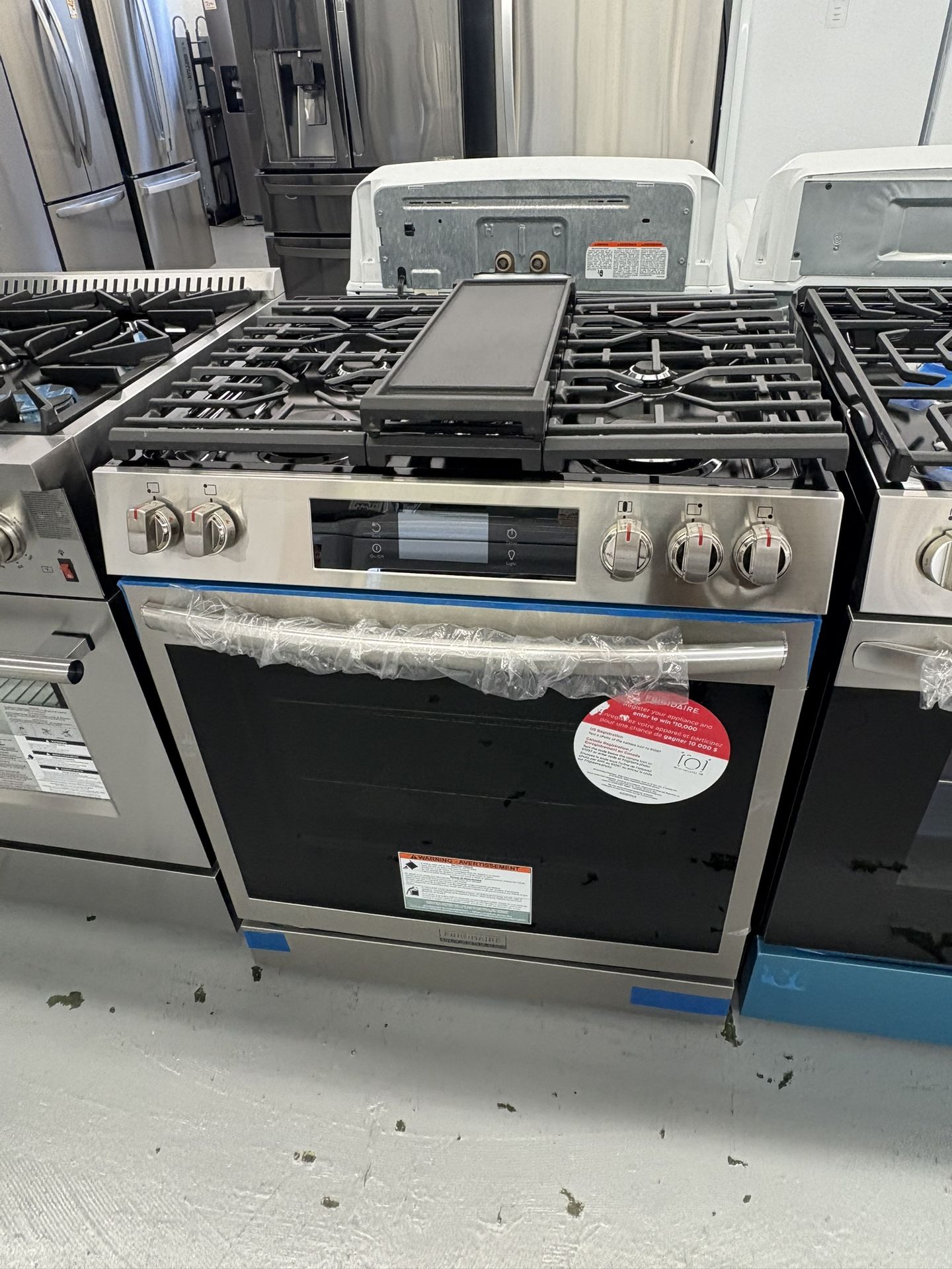 Frigidaire 30” Slide In Stove Air Fryer
