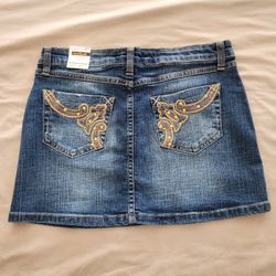 Vtg. Y2K South Pole Juniors Size 7 Blue Denim Embroidered Mini Skirt w/ Gems NWT