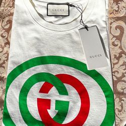 Gucci Tshirt Authentic Size Large 