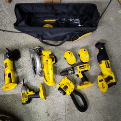 DeWalt Power Tool Set 