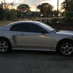 1999 Ford Mustang