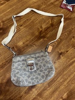 Coach poppy crossbody bag