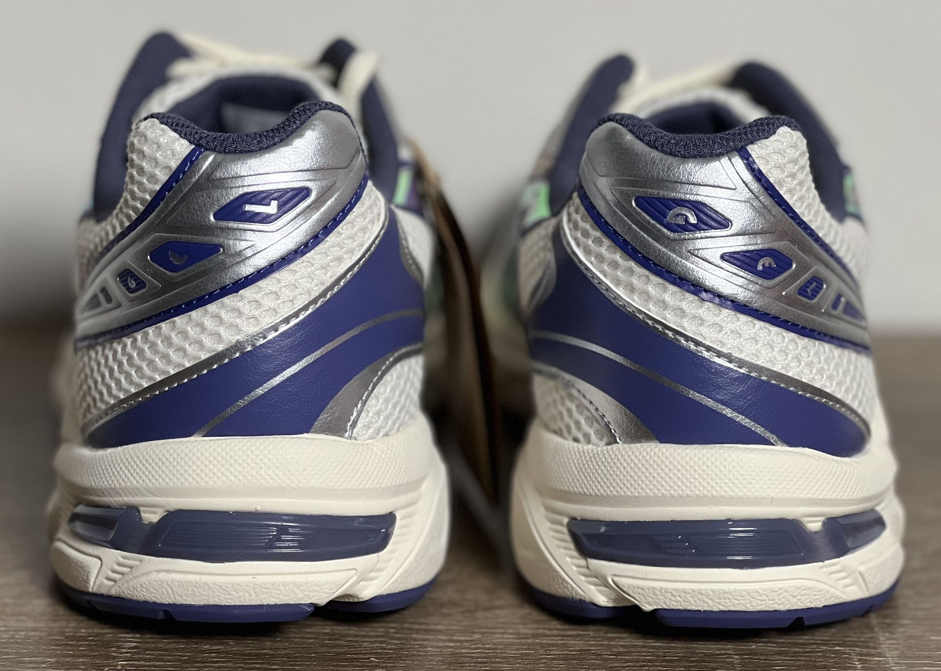 【ASICS】Gel-1130★1202A528-100★White/Future Dusk★Women's ASICS Gel-1130 White Future Dusk (Women's)