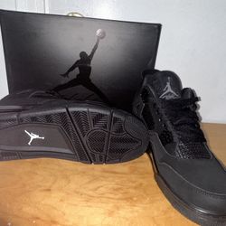 Jordan 4 Black Cat