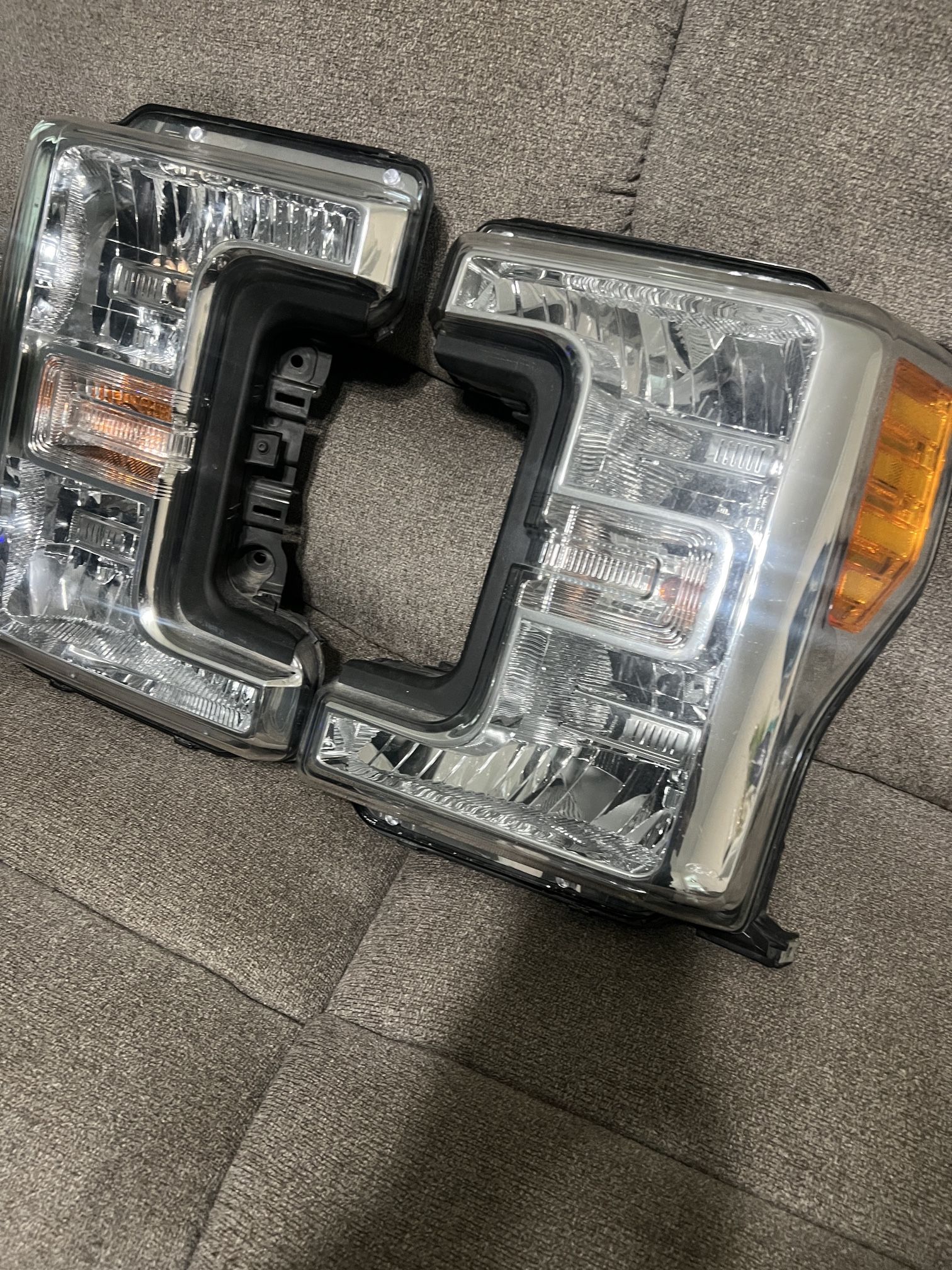 Ford F-250 Headlights 2017 Oem