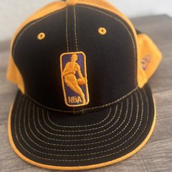 Lakers Fitted Hat (New Era | Black & Yellow | Official NBA)