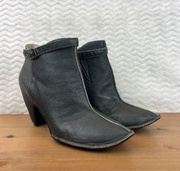 Camper Womens Heeled Ankle Boots Boho Leather Ankle Strap Slip On Sz 9.5 EU 40
