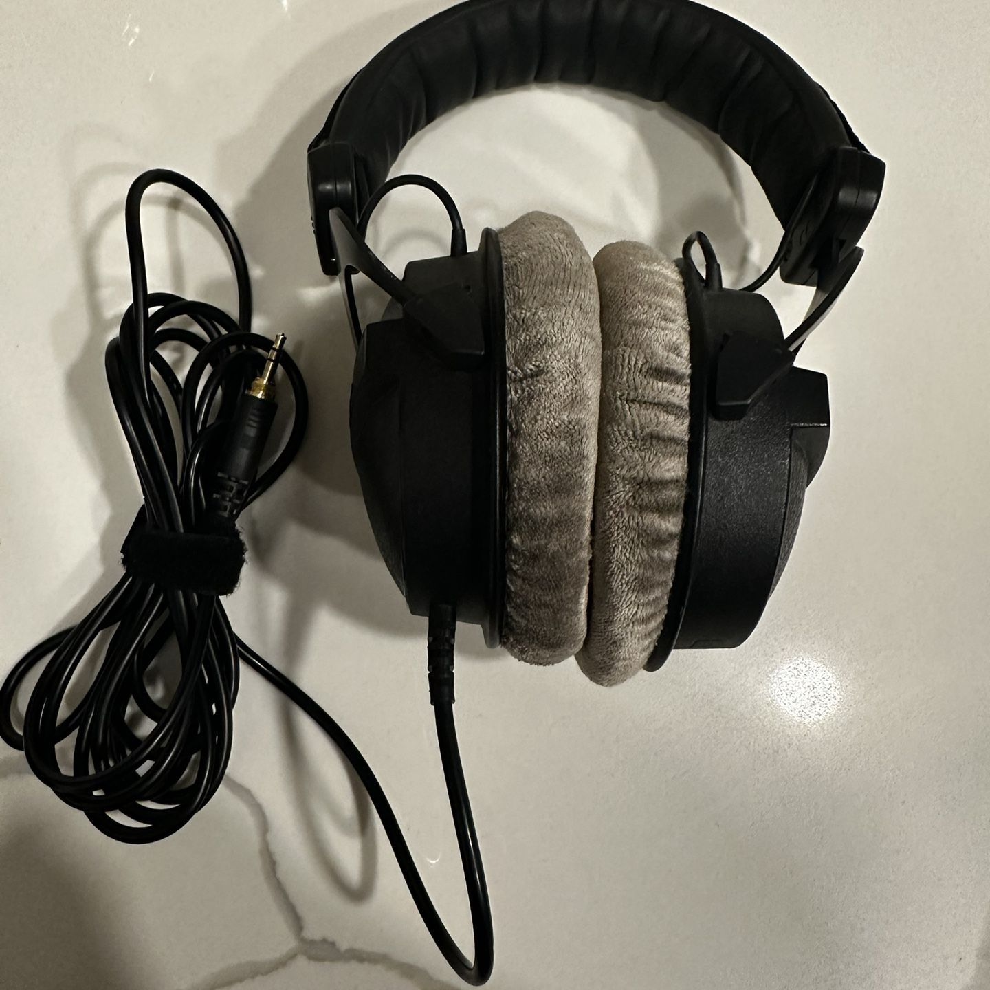 Beyerdynamic DT 770 PRO Studio Headphones