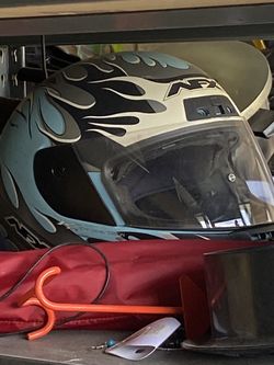 Motorcycle helmets 10 different color and styles and brands