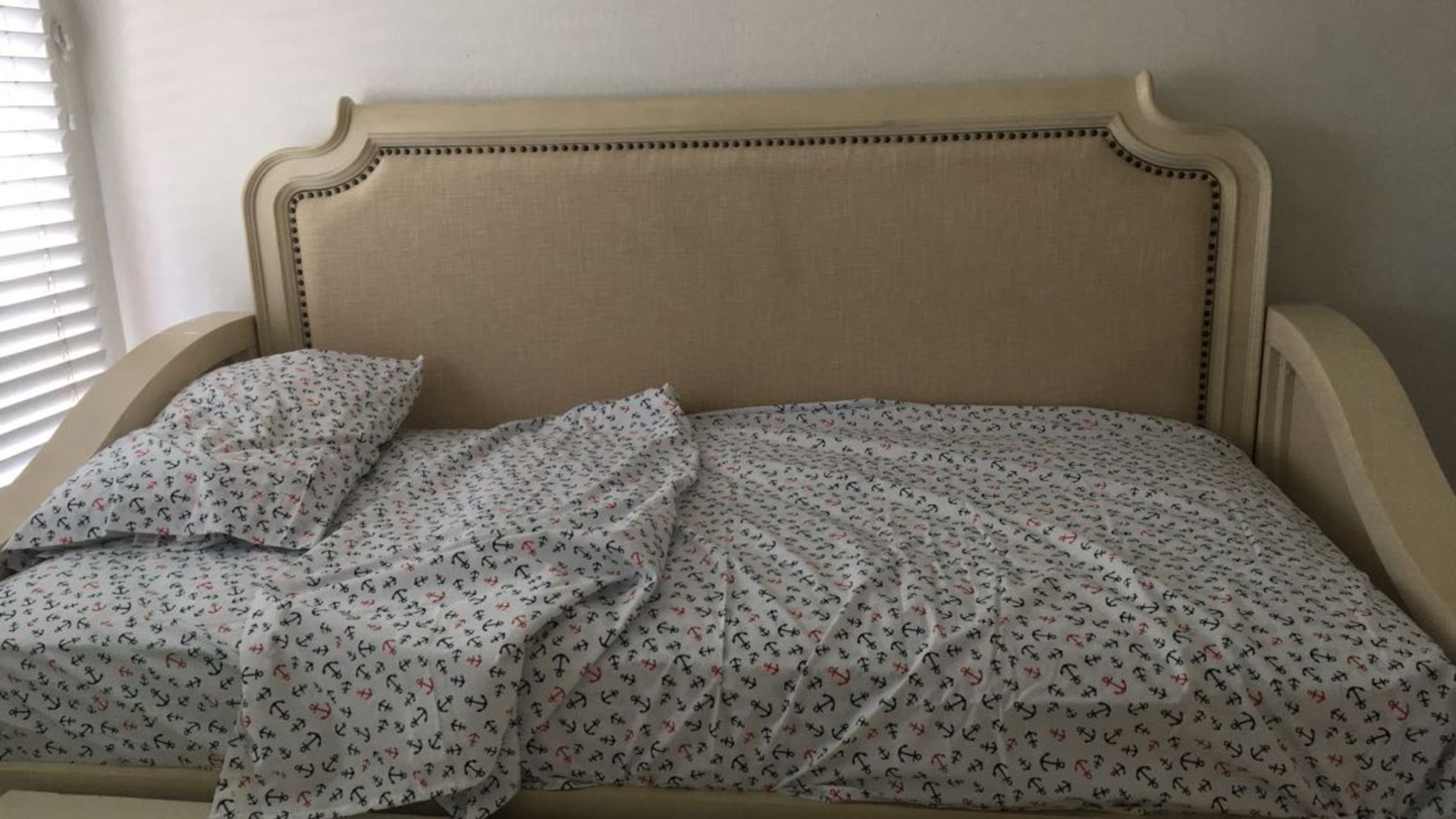 Twin Bed w/ Storage and Chest set