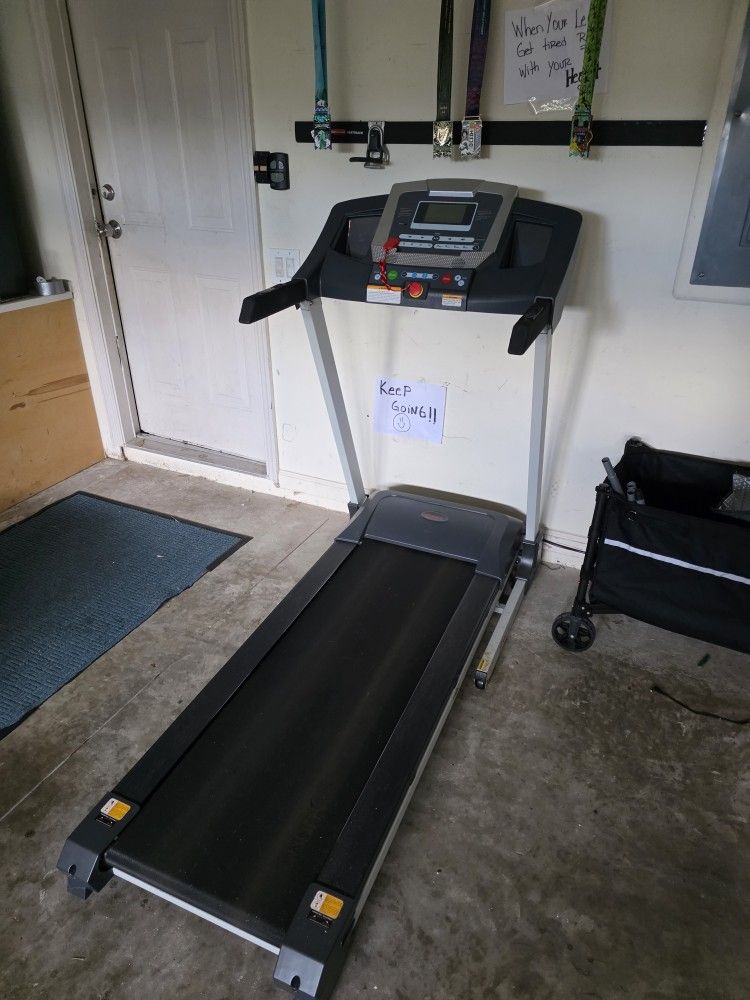 Sunny Health Foldable Treadmill With Auto Incline 20" With Bluetooth