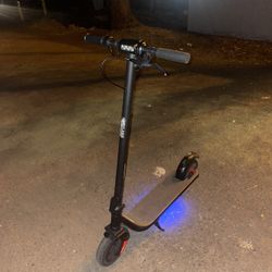 SHOOT OFFERS!!! E-Scooter Originally Goes For $450 NOT FREE!!!