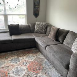 Sectional Couch Excellent Condition 