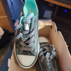 Converse Youth Size 2