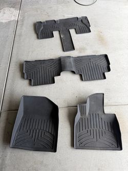 Heavy duty WeatherTech mats for Hyundai Palisade
