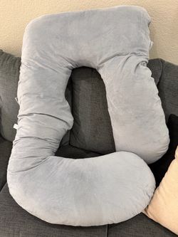 Momcozy pillow
