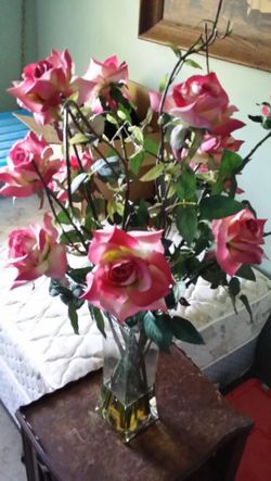 Antique vase rose arrangement