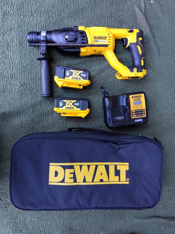 Dewalt Rotto Hammer 2 pilas 4.0 Cargador Y Bolsa