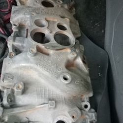 INTAKE FOR 350 OR 305 CHEVY MOTOR