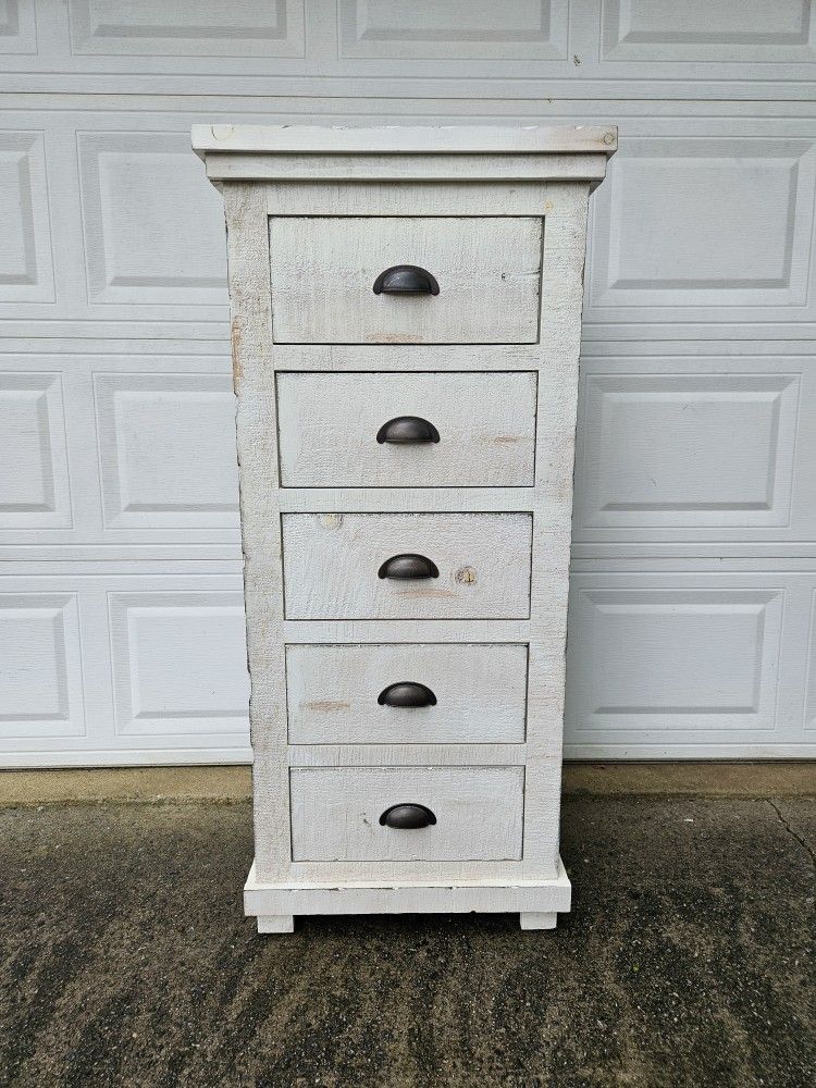 5 Drawer Wood Lingerie Chest of drawers / Dresser in Distressed White