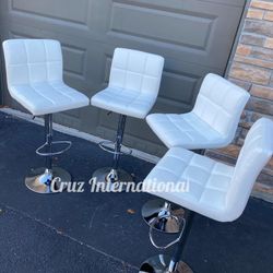 New 4 White Bar Stools 