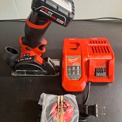 MILWAUKEE CUT OFF TOOL & BATTERY 