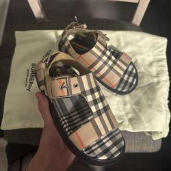 burberry toddler sandals 