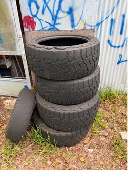 Tires 37x13.50R24LT