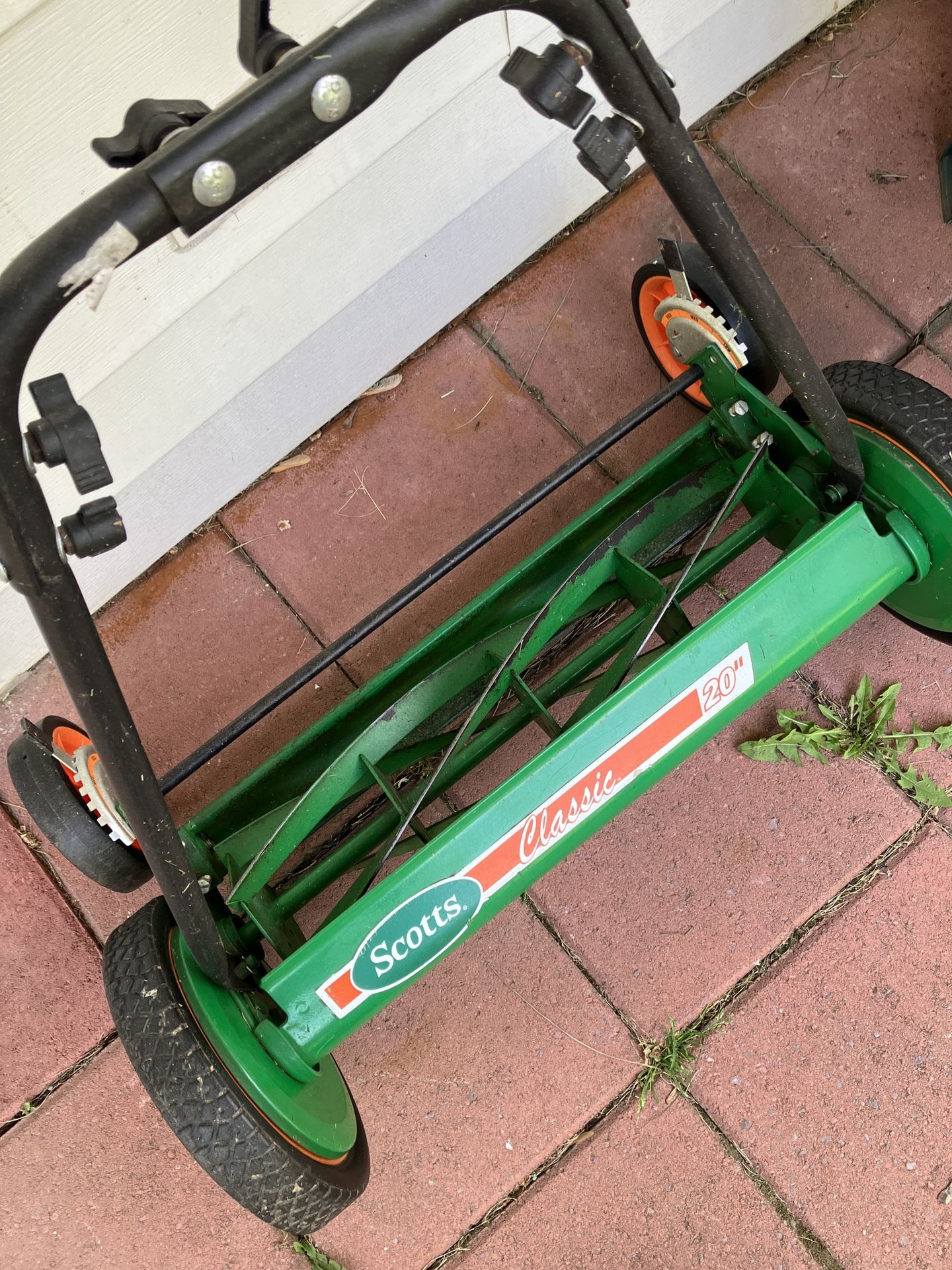 Sale! Reel Mower, Scotts 20-inch for Sale in Pittsburgh, PA - OfferUp