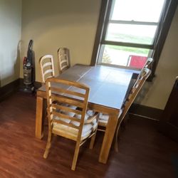 Dining Room Set w/ Hutch