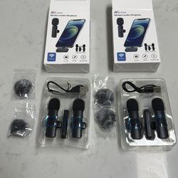 4 Wireless Lavalier Microphones 