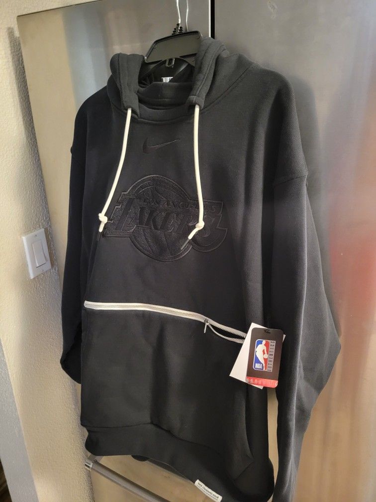 Nike Los Angeles Lakers Hoodie. Size XL. New. If It's Up It's available. Thanks