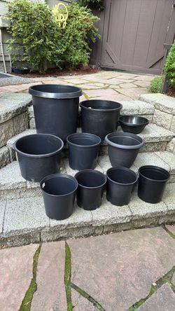 Black Plastic Nursery Pots Set of 10
