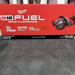 M18 FUEL 18V Lithium-lon Cordless 7-1/4 in. Rear Handle Circular Saw