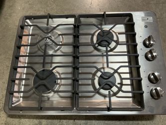 GE JGP3030SLSS Gas Cooktop, 30" (Open Box / Scratch & Dent)