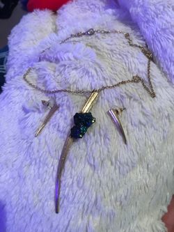 Pretty set of necklace and earrings