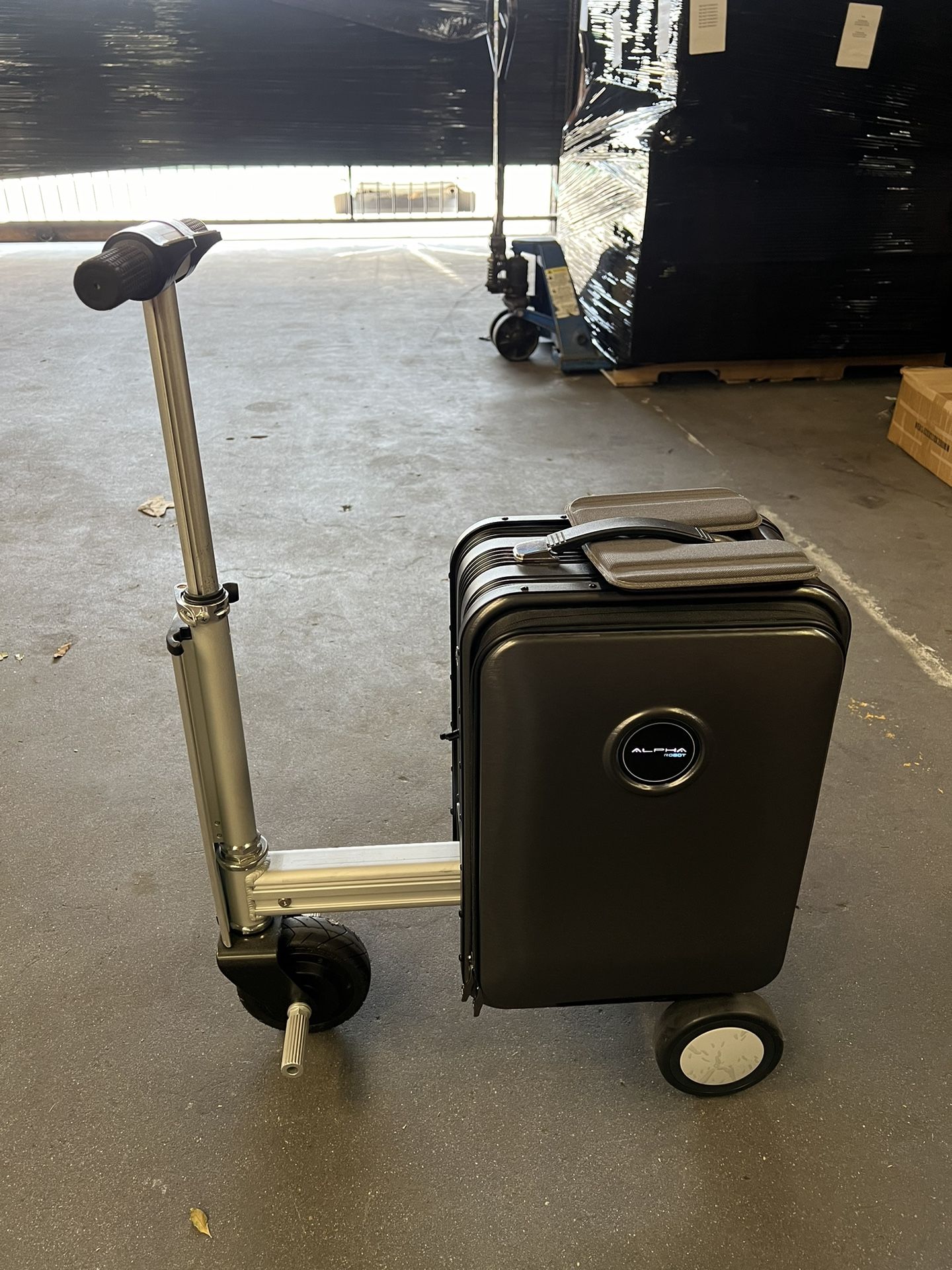 Alpha Robot Luggage