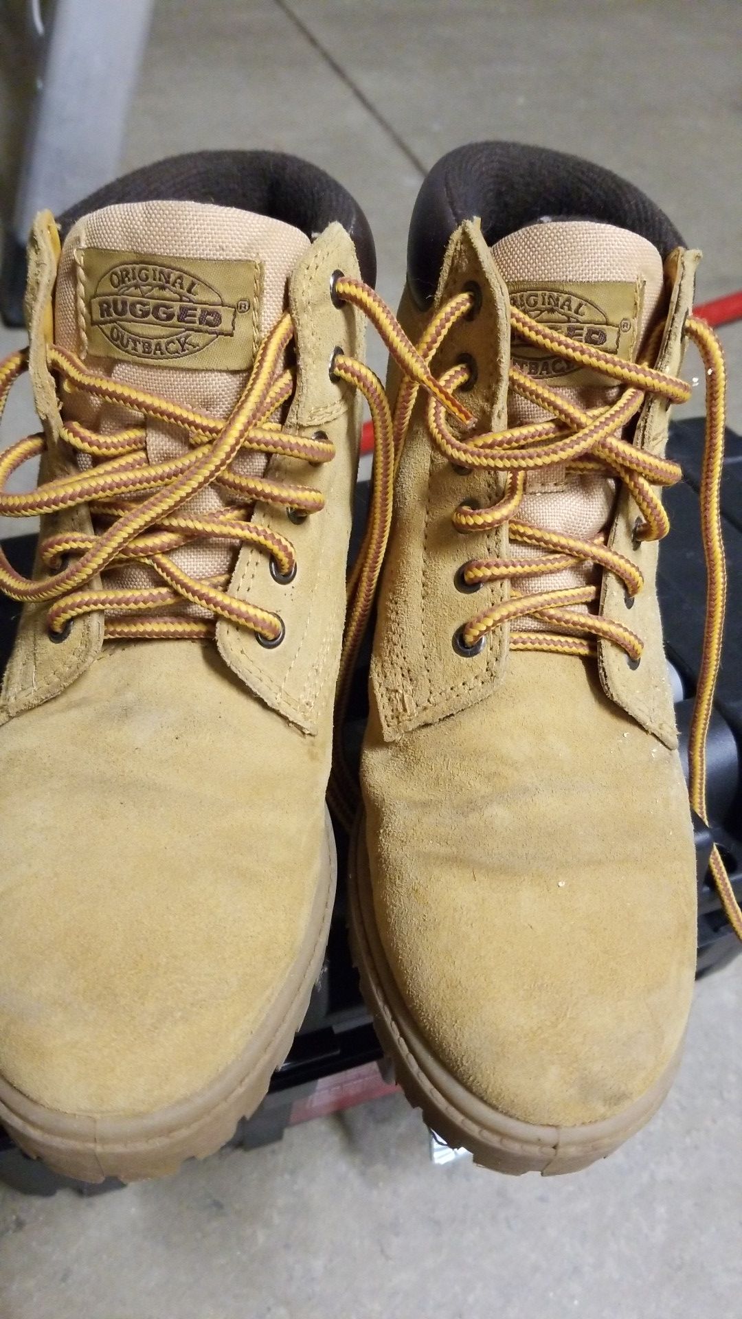 Boys boots size 5.5Y