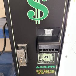 American Coin Changer