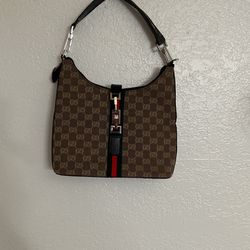Gucci Purse Size 11 X 8