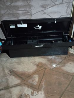 Truck toolbox