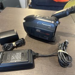 Panasonic PV-L559 Palmcorder VHS-C