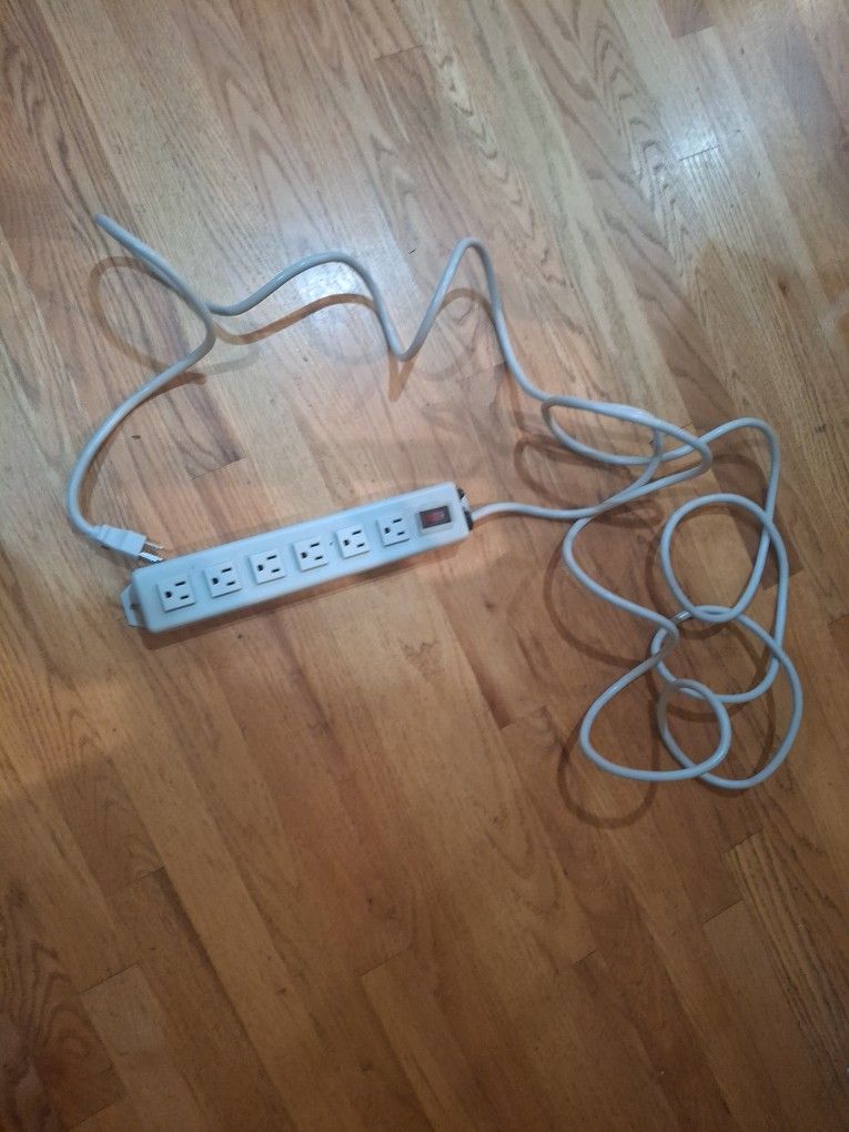 Tripp Lite Power Strip 6 Outlet Metal 15' Cord (TLM615NC) TESTED WORKS