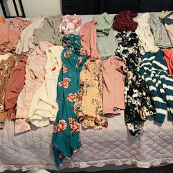 Small Women’s Clothes (2 Photos)